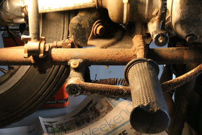 More of the grunge on the Zundapp KS601 brake lever and shifter linkage.